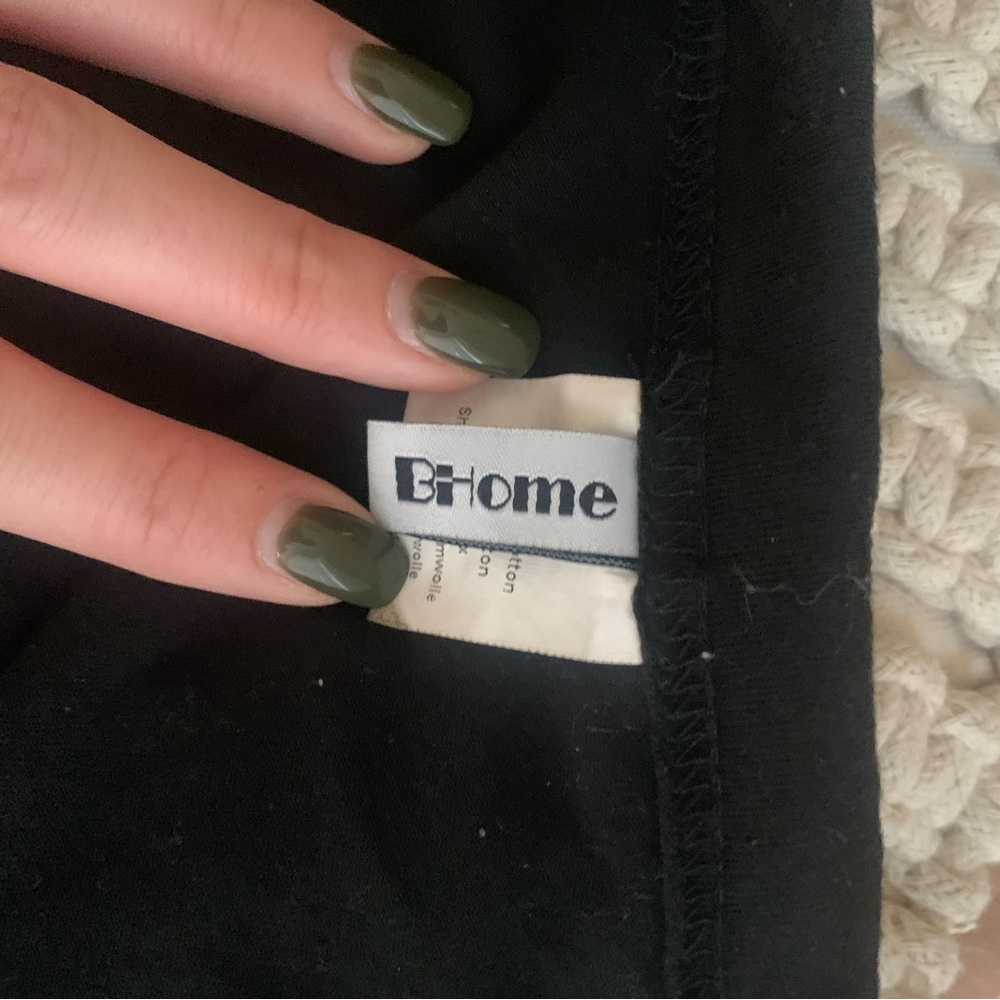BHome Women’s Maternity Shorts Size M - Picture 3 of 6